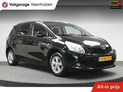 Zwart Gebruikt 2011 Toyota Verso Comfort MPV | € 7.250 (Eerlijke prijs)