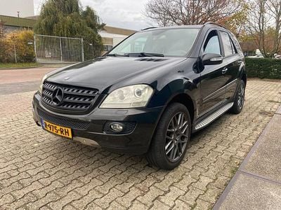 Occasion Mercedes 500 306 PK (225 kW) 2006 Zwart SUV