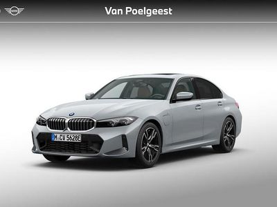 Brooklyn grau Nieuw 2026 BMW 330e M Sport Sedan | € 67.428 (Goede deal)