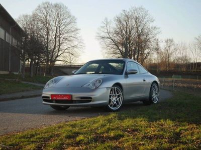 Porsche 911 Carrera