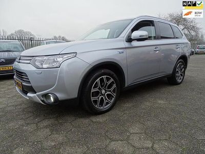 Grijs Occasion 2015 Mitsubishi Outlander Edition SUV | € 12.850 (Eerlijke prijs)