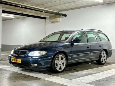 Blauw Gebruikt 2001 Opel Omega Edition Stationwagen | € 2.950