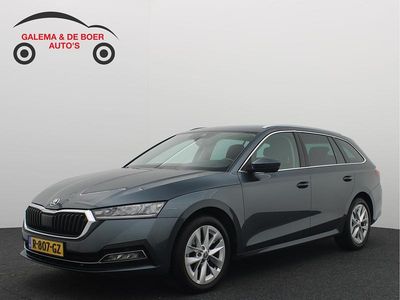Grijs Occasion 2021 Skoda Octavia Business Line Stationwagen | € 23.283 (Duur)
