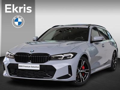 Grijs Gebruikt 2024 BMW 330 M Sport Stationwagen | € 51.900 (Duur)