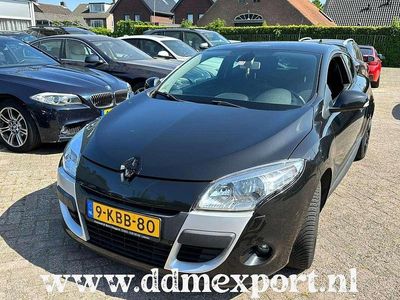 Zwart, metallic lak Gebruikt 2009 Renault Mégane Coupé Coupé | € 2.950