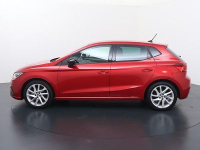 Rood Gebruikt 2023 Seat Ibiza FR Hatchback | € 16.940 (Goede deal)