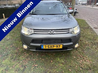 Grijs (metallic) Occasion 2013 Mitsubishi Outlander P-HEV Instyle SUV | € 8.500 (Eerlijke prijs)