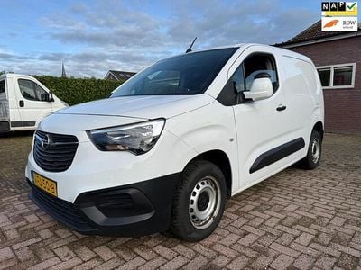 Wit Gebruikt 2020 Opel Combo Edition Van | € 7.999