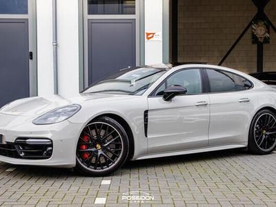 Porsche Panamera Turbo