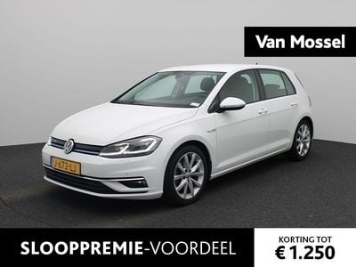Wit Gebruikt 2019 VW Golf VII Highline Hatchback | € 17.400 (Goede deal)