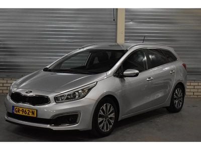 Occasion Kia Ceed 135 PK (99 kW) 2015 Grijs Hatchback