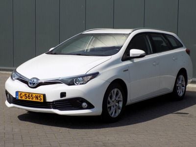 Toyota Auris Hybrid