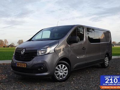 Grijs Gebruikt 2015 Renault Trafic MPV | € 12.950
