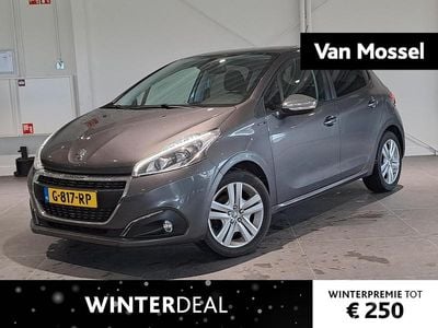 Grijs Occasion 2019 Peugeot 208 Signature Sky Hatchback | € 9.940 (Super prijs)