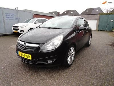 Zwart (metallic) Occasion 2009 Opel Corsa Cosmo Hatchback | € 1.750 (Super prijs)