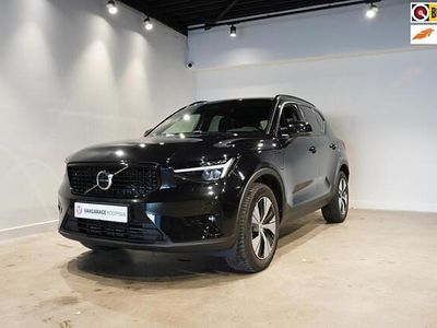 Zwart Occasion 2022 Volvo XC40 Plus SUV | € 32.495 (Eerlijke prijs)