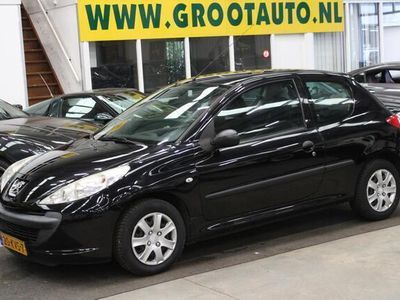 tweedehands Peugeot 206+ 206 + 1.1 XR 1e eigenaar Elektrische ramen Stuurbekra