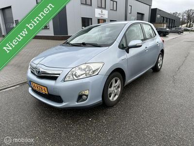 tweedehands Toyota Auris 1.8 Full Hybrid Business goed onderhouden