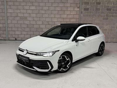 Wit Gebruikt 2024 VW Golf R-line Sedan | € 34.600 (Eerlijke prijs)