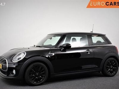 Zwart Gebruikt 2019 Mini ONE Hatchback | € 17.340 (Eerlijke prijs)