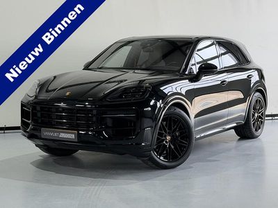 Zwart Occasion 2023 Porsche Cayenne SUV | € 98.750 (Eerlijke prijs)