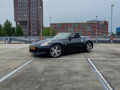 Zwart, metallic lak Gebruikt 2013 Nissan 370Z Pack Cabriolet | € 33.950