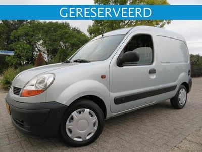 tweedehands Renault Kangoo 1.2 Benzine met Schuifdeur & Nieuwe APK