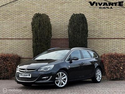 Zwart Occasion 2015 Opel Astra Sport Stationwagen | € 9.995 (Eerlijke prijs)