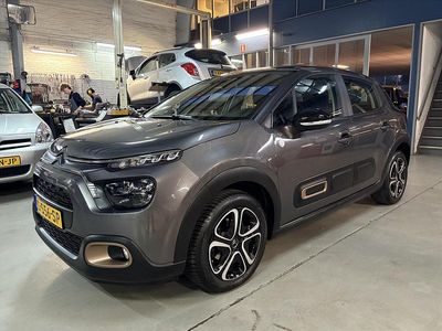 Grijs (metallic) Gebruikt 2023 Citroën C3 PureTech Hatchback | € 14.950 (Eerlijke prijs)