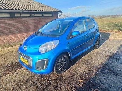 Blauw (metallic) Occasion 2012 Citroën C1 Tendance Hatchback | € 4.250 (Eerlijke prijs)