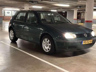 Occasion VW Golf IV Trendline 68 PK (50 kW) 2000 Groen Hatchback