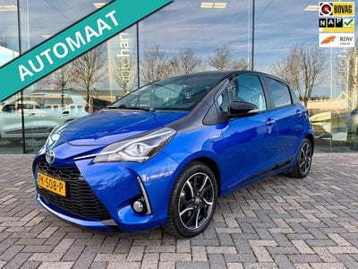 Blauw (metallic) Occasion 2017 Toyota Yaris Hybrid Hatchback | € 12.940 (Eerlijke prijs)