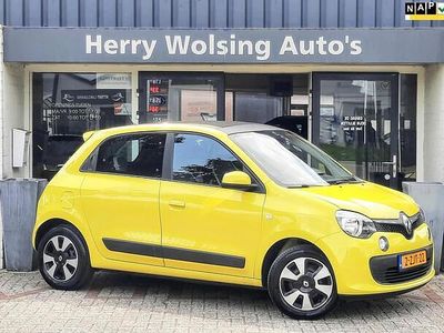 Geel Occasion 2015 Renault Twingo Expression Hatchback | € 6.999 (Iets duurder)