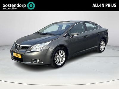 Groen (metallic) Occasion 2011 Toyota Avensis Business Edition Sedan | € 13.900 (Duur)