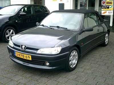 Grijs Occasion 1998 Peugeot 306 Cabriolet | € 4.950