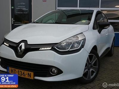 Wit Gebruikt 2015 Renault Clio IV Night&Day Hatchback | € 5.500 (Eerlijke prijs)