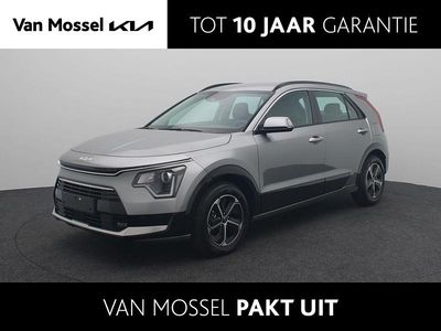 Grijs, metallic lak Nieuw 2025 Kia Niro SUV | € 34.340 (Goede deal)