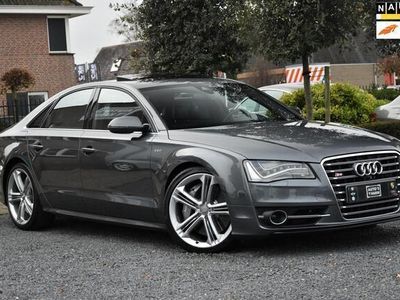 Grijs, metallic lak Gebruikt 2012 Audi S8 Premium Sedan | € 38.950