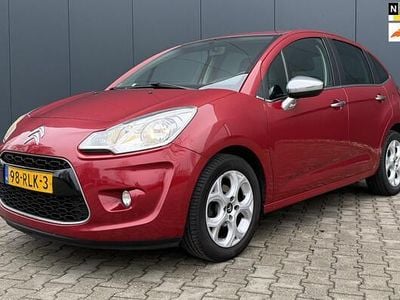 Rood Occasion 2011 Citroën C3 SELECTION Hatchback | € 2.495 (Iets duurder)