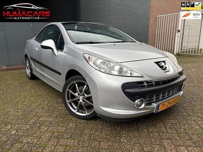 Grijs (metallic) Gebruikt 2008 Peugeot 207 CC Sport Cabriolet | € 2.695 (Goede deal)
