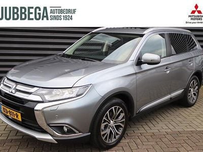 Grijs Occasion 2016 Mitsubishi Outlander Instyle SUV | € 22.895 (Duur)