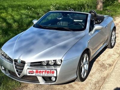 Grijs, metallic lak Gebruikt 2007 Alfa Romeo Spider Cabriolet | € 12.750 (Super prijs)