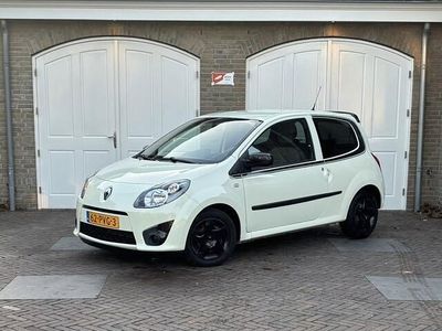 Geel Occasion 2011 Renault Twingo Collection Hatchback | € 2.999 (Eerlijke prijs)