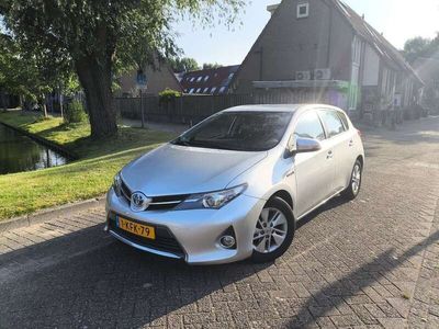 Toyota Auris Hybrid