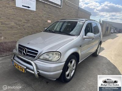 Mercedes 320