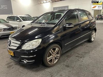 Zwart (metallic) Occasion 2010 Mercedes B160 MPV | € 1.895 (Goede deal)