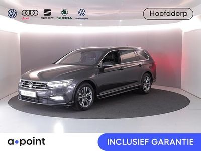 Grijs Occasion 2023 VW Passat Business Stationwagen | € 31.949 (Eerlijke prijs)