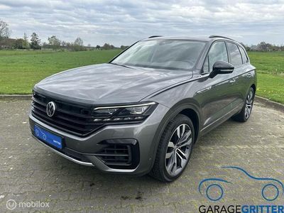 tweedehands VW Touareg 3.0 TDI R-LINE GRIJS KENTEKEN