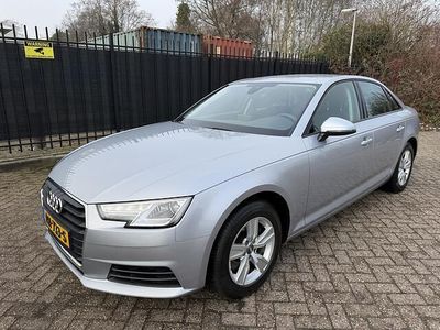 Grijs Occasion 2017 Audi A4 Sedan | € 14.950 (Goede deal)