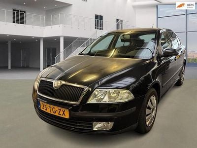 Zwart Gebruikt 2006 Skoda Octavia Ambiente Hatchback | € 1.950 (Super prijs)